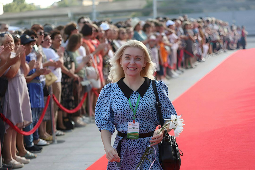 actress red carpet event